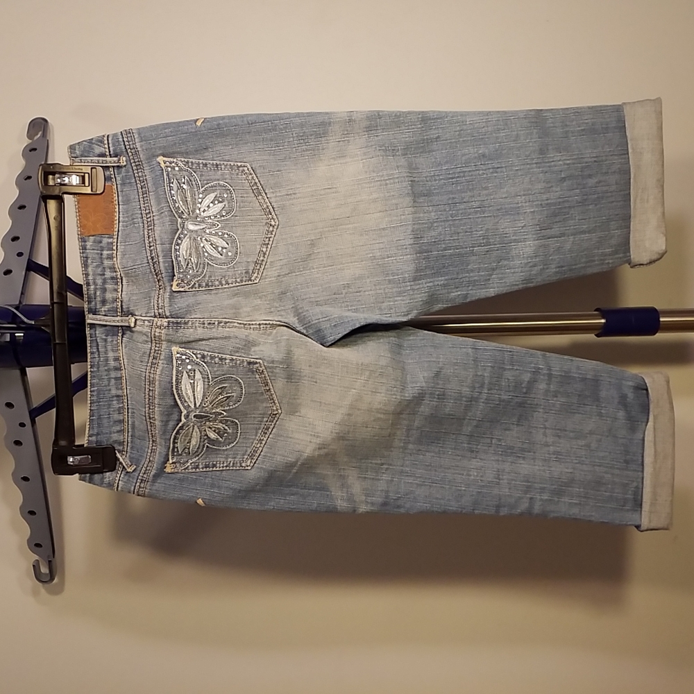 LimitedToo CropJeans 12R denim embroider butterfly